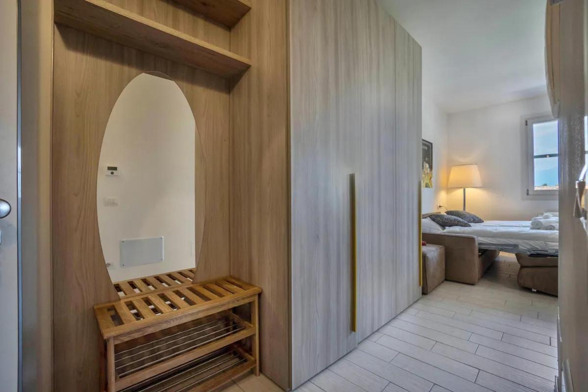 Madeleine Appartement Toscolano Maderno Buitenkant foto